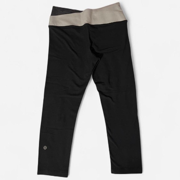 SZ 4 Black Cropped Lululemon leggings with grey accents #activewear - Picture 3 of 6